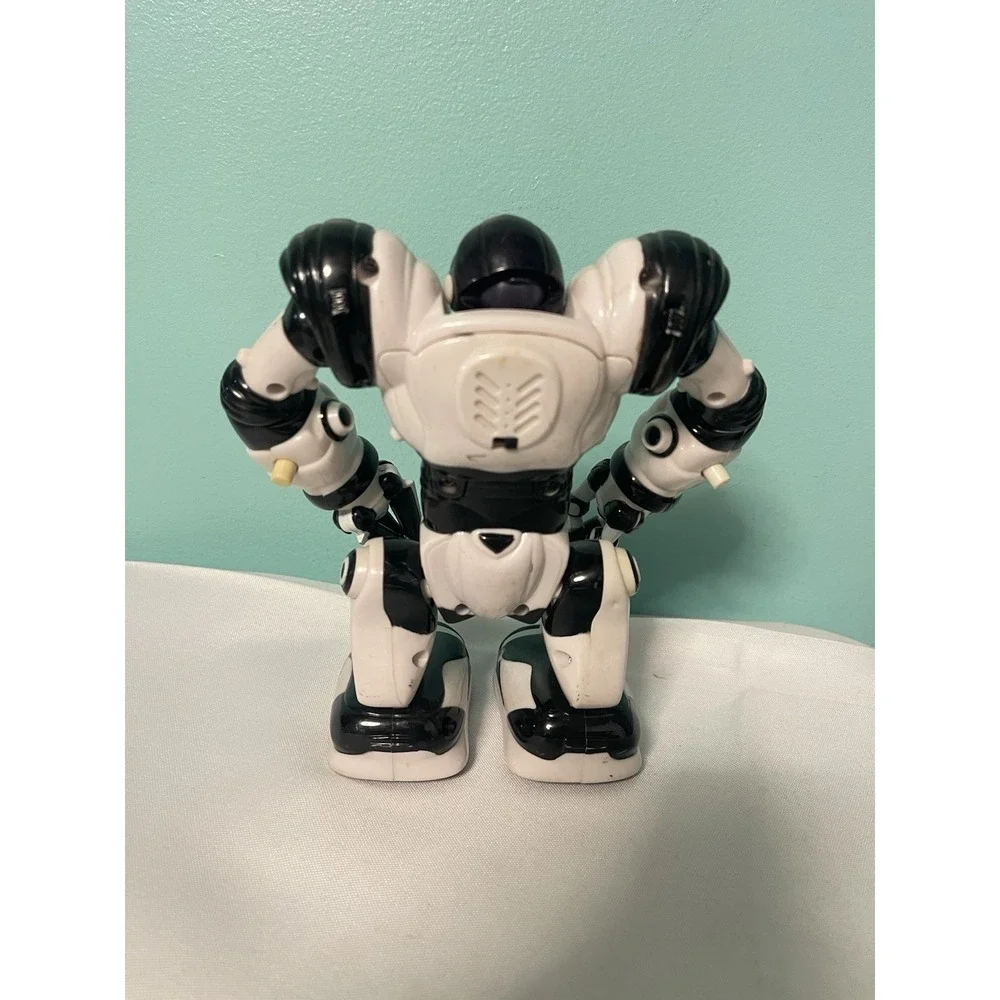 WowWee‎ Robosapien Humanoid Toy Robot 14